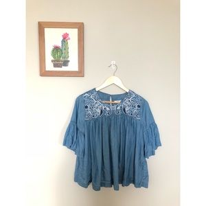 NWOT Crown & Ivy Denim Top Size XS